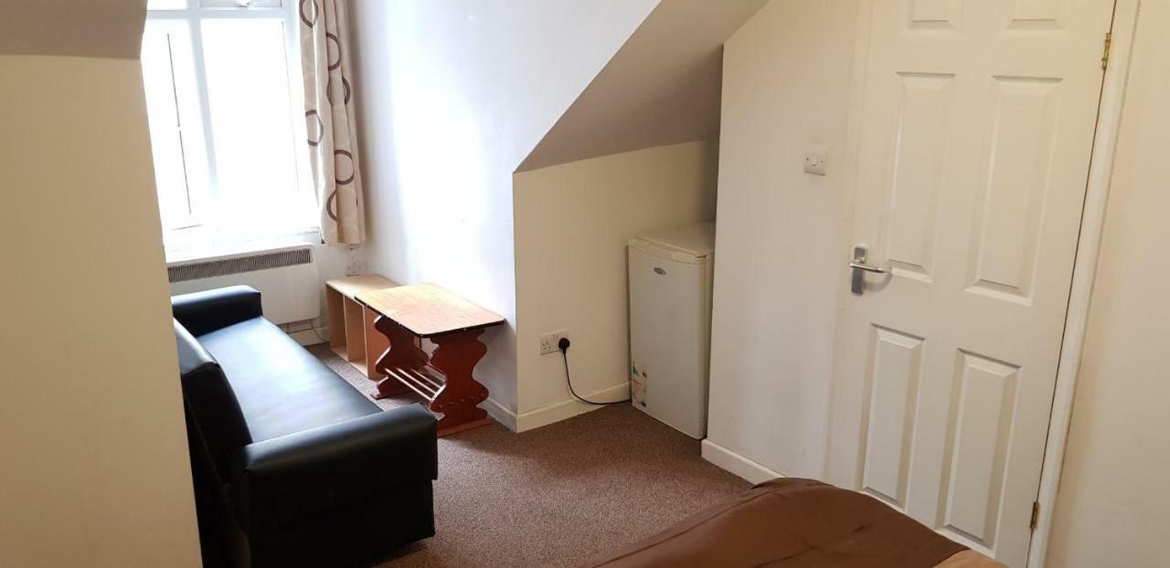 140 Midland Road Hotel Luton  Kültér fotó